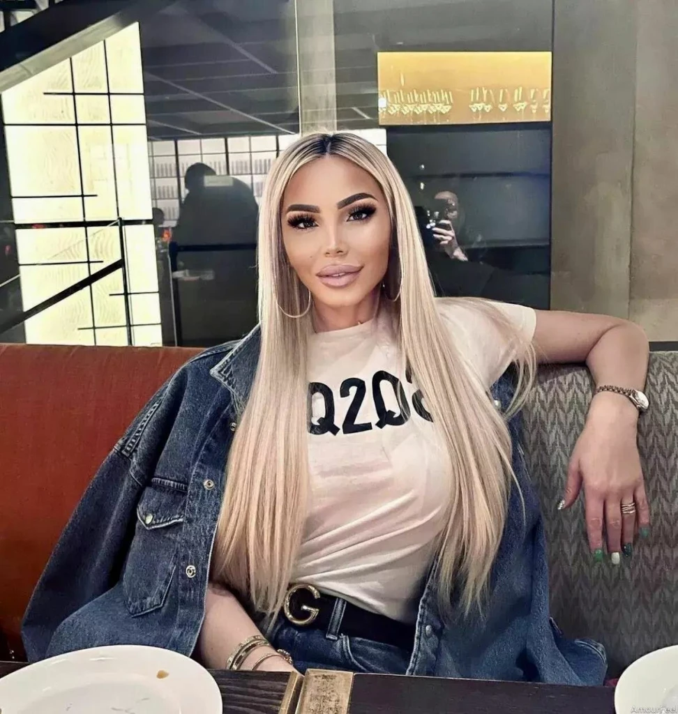 Iulia Profile image 3