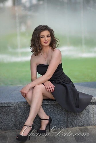 Oksana Profile image 2