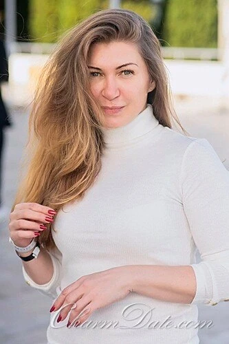 Aleksandra Profile image 2