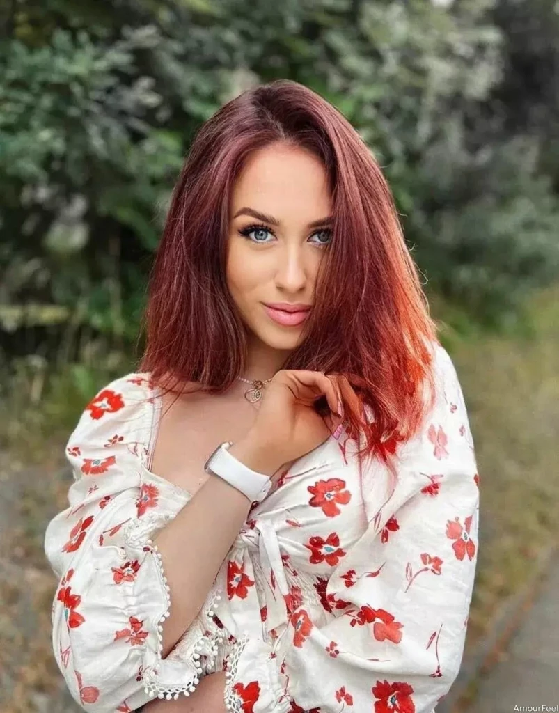 Alina Profile image 3