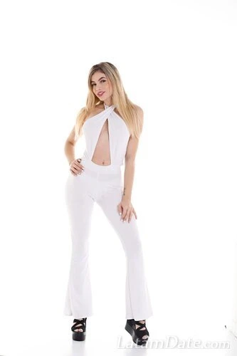 Laura Profile image 1