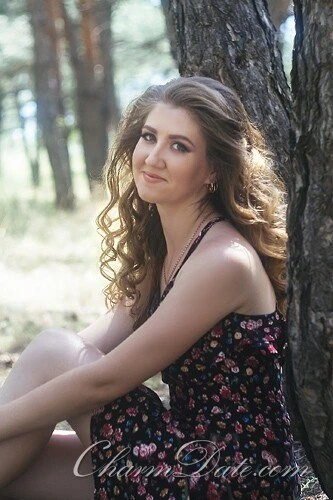 Larisa Profile image 4