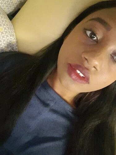 Chloe_bu Profile image 2