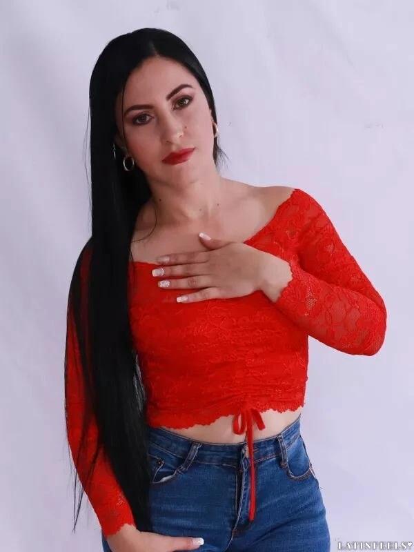 Paula Profile image 5