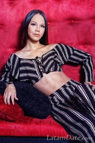 Fernanda Profile image 1