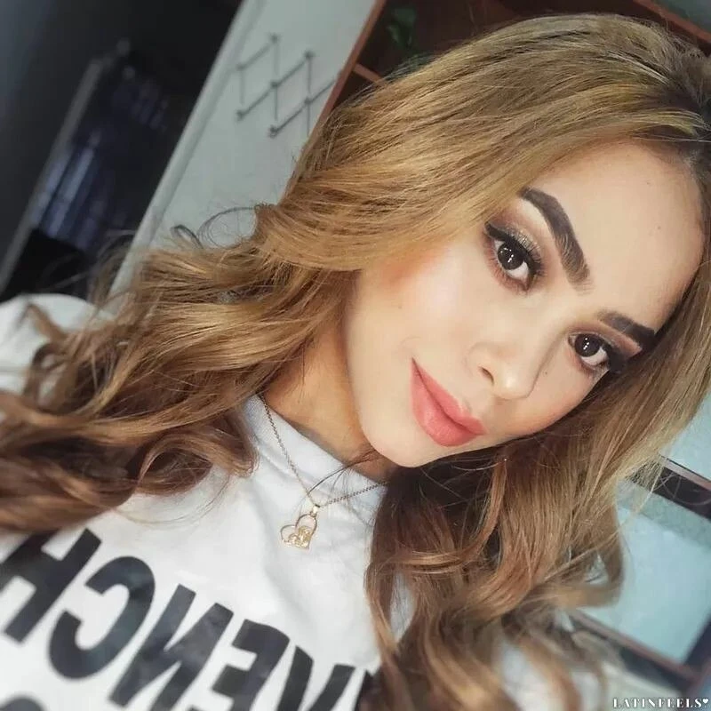 Beatriz Profile image 4
