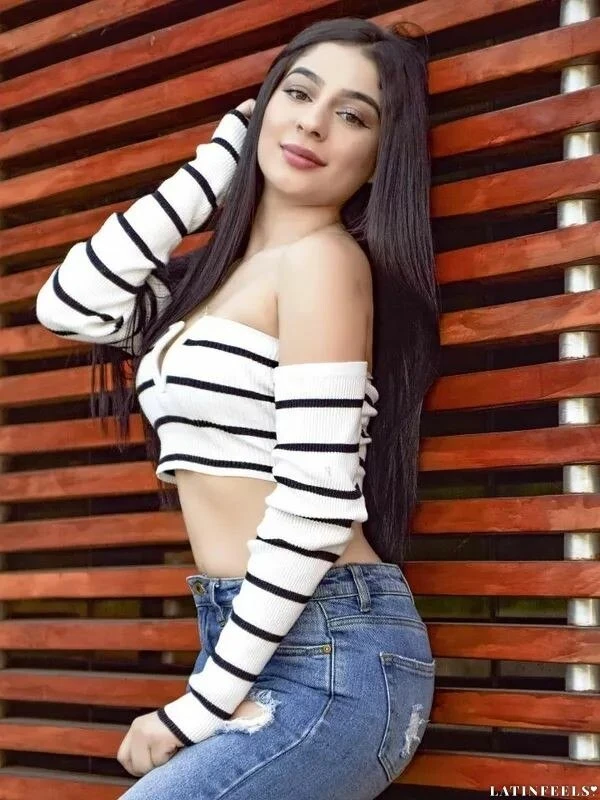 Laura Profile image 4