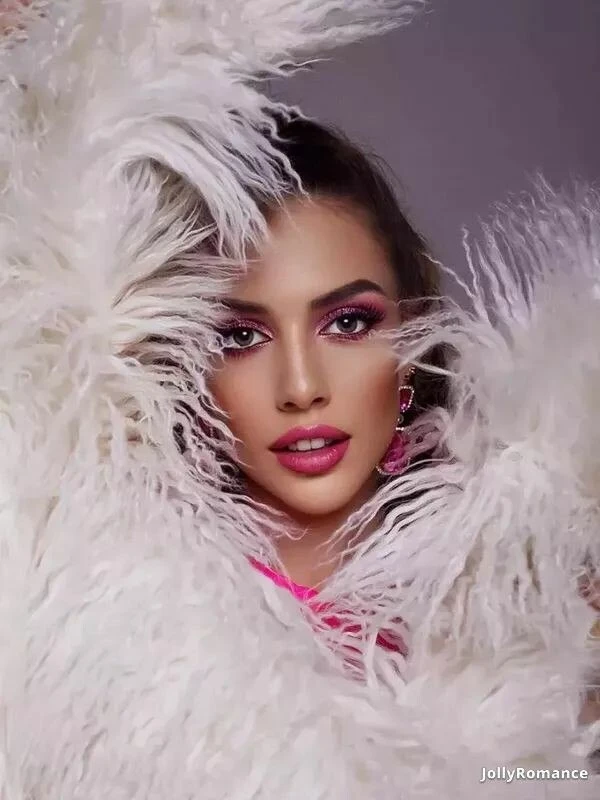 Alena Profile image 4