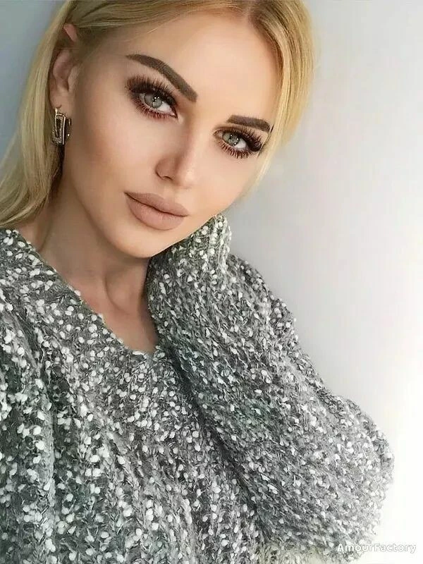 Zlata Profile image 5