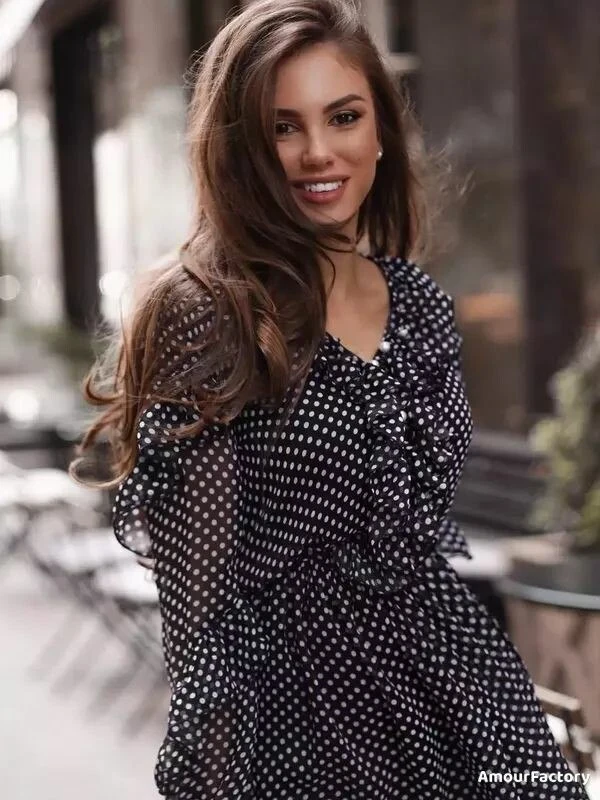 Ludmila Profile image 5