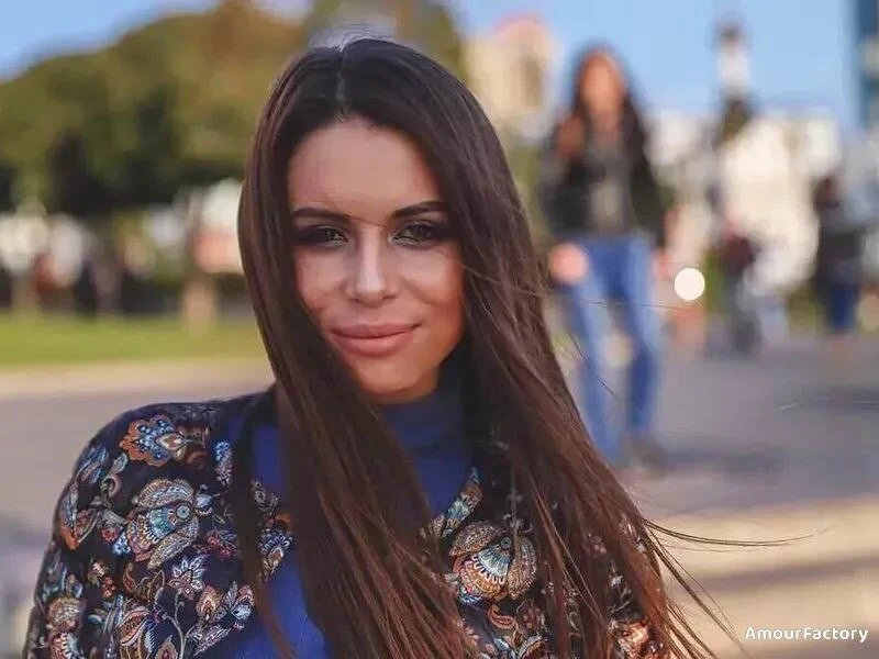 Inna Profile image 4