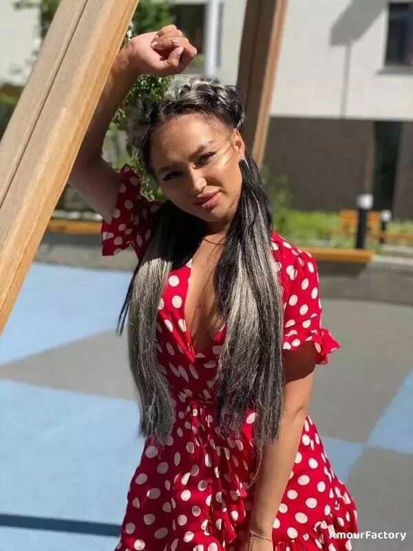 Ekaterina Profile image 5