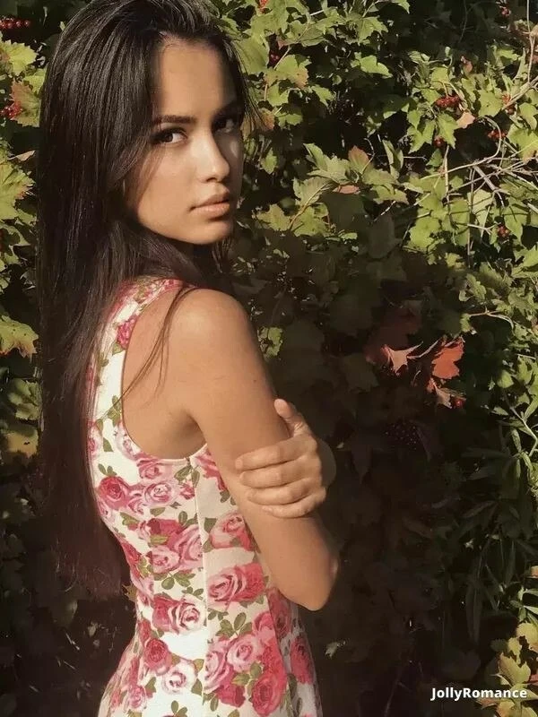 Yaroslava Profile image 4