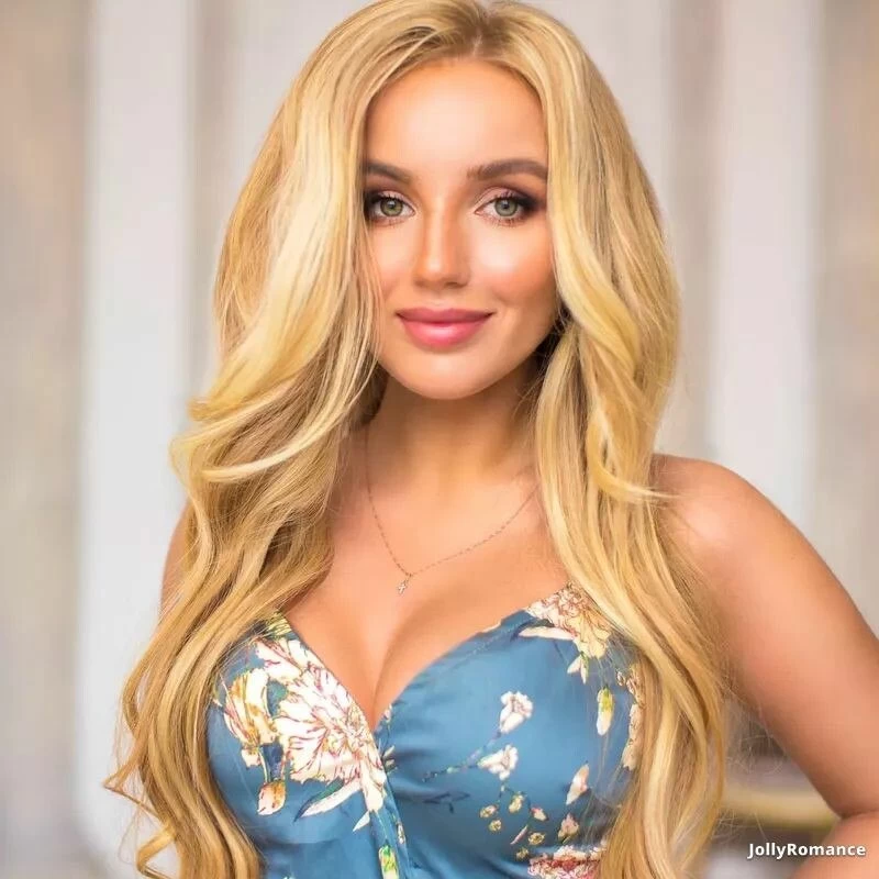 Victoria Profile image 1