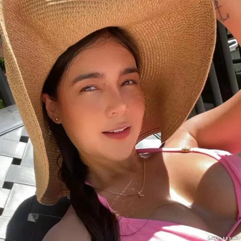 Daniela Profile image 5