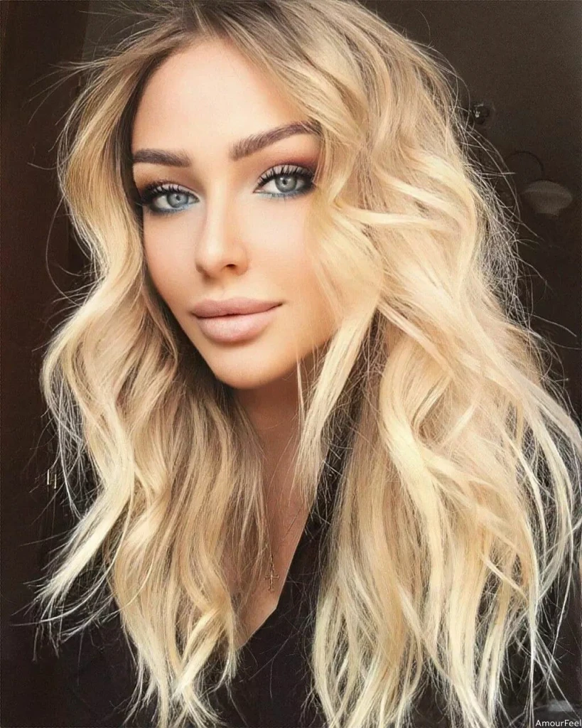 Elena Profile image 2