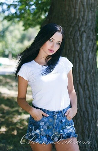 Elena Profile image 1