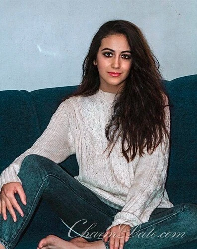 Vika Profile image 2