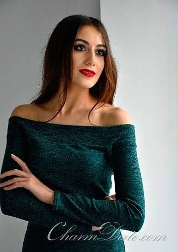 Vika Profile image 1