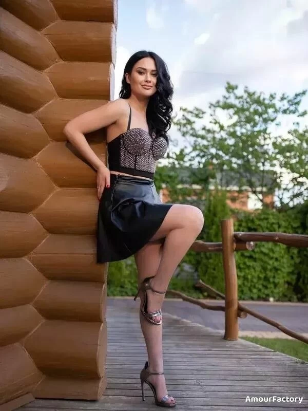 Galina Profile image 4