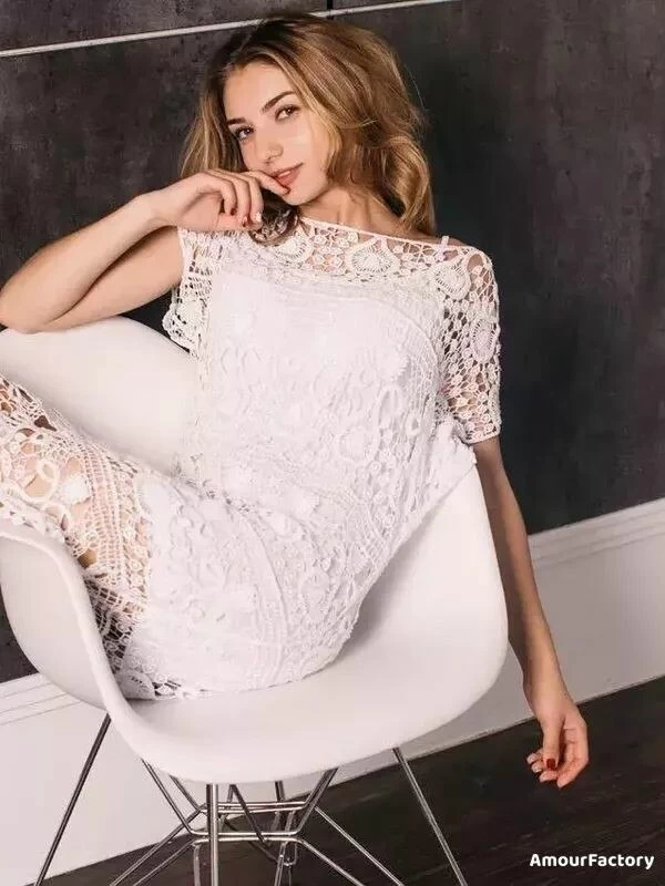 Julia Profile image 2