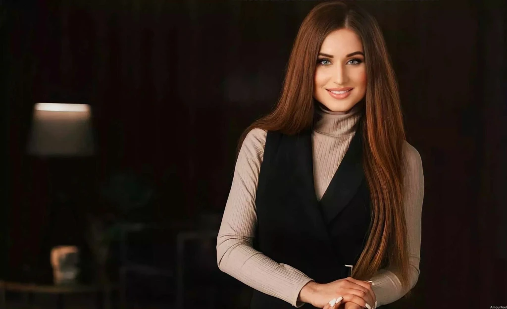 Erin Clare Profile image 2