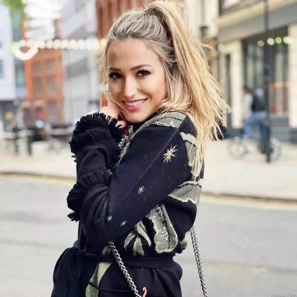 Olexandra Profile image 1