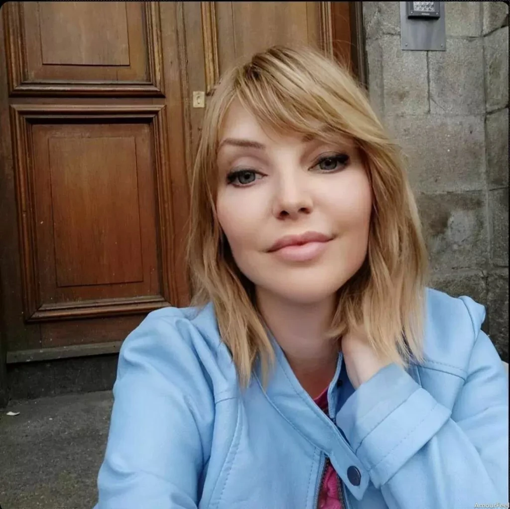 Elina Profile image 6