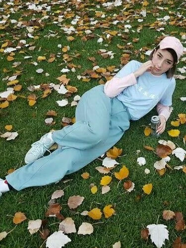 Peaceloverxo Profile image 2