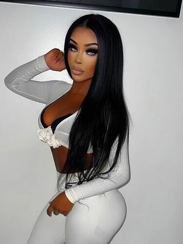 queen bee xxx Profile image 1