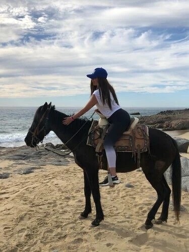 bbyale_ Profile image 2