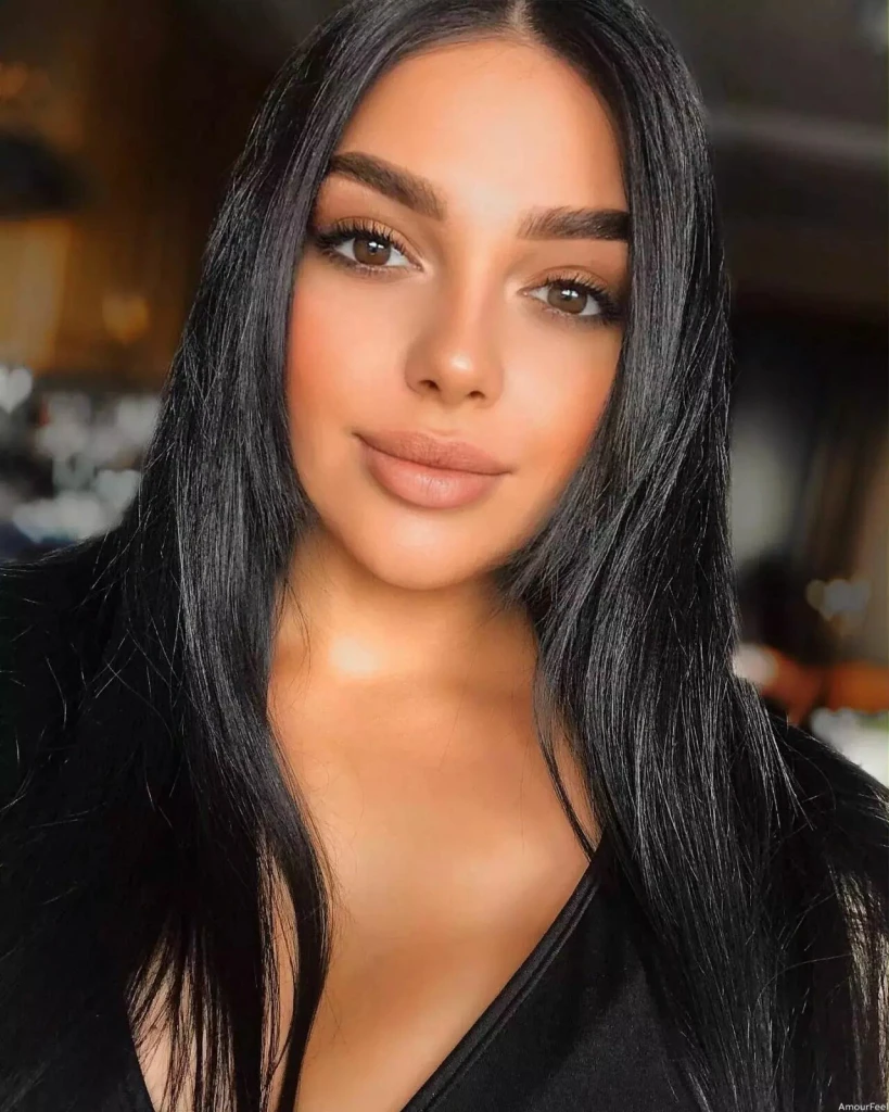 Alina Profile image 6