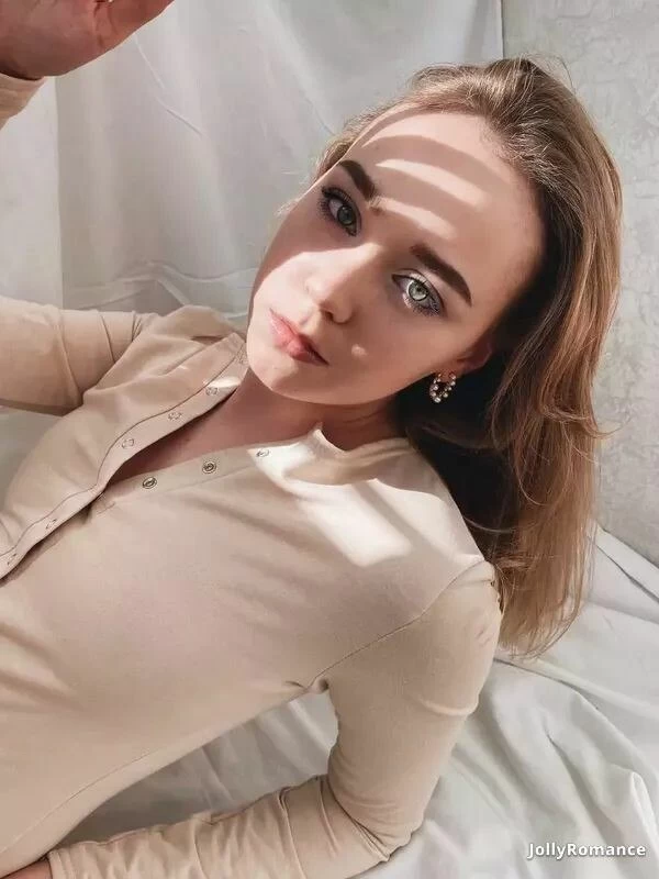 Lilia Profile image 3