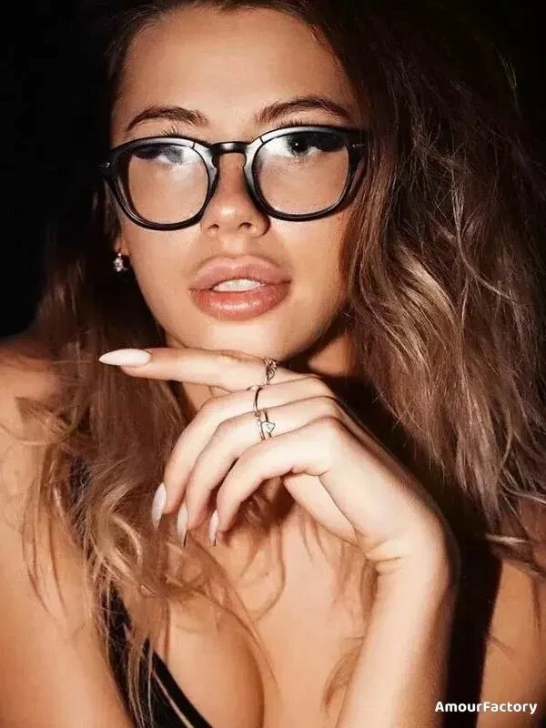 Veronika Profile image 2