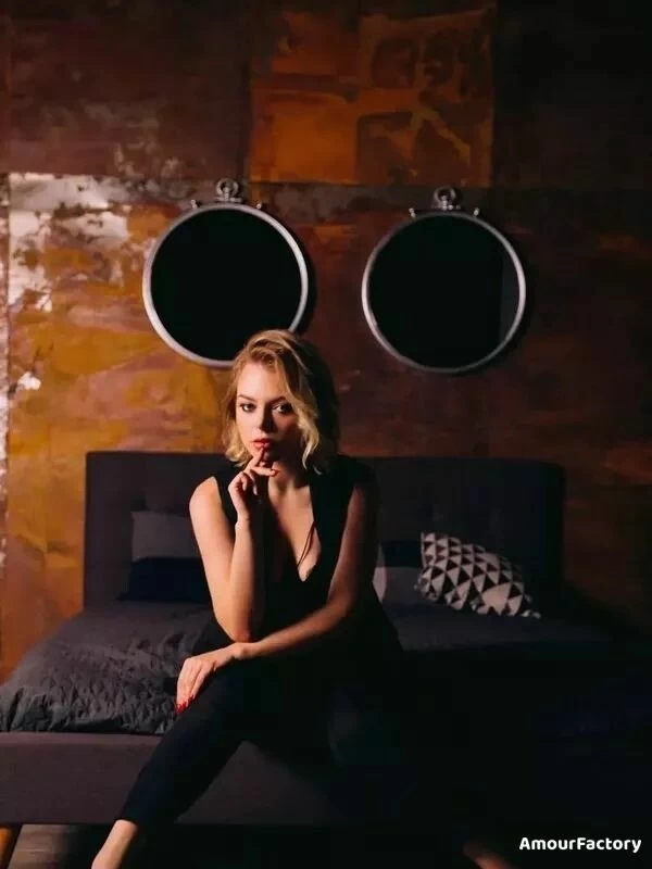 Yulia Profile image 1