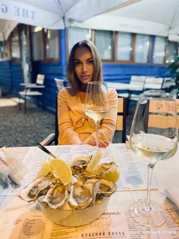 Alexandra Profile image 5