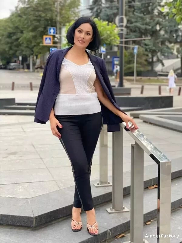 Irina Profile image 4