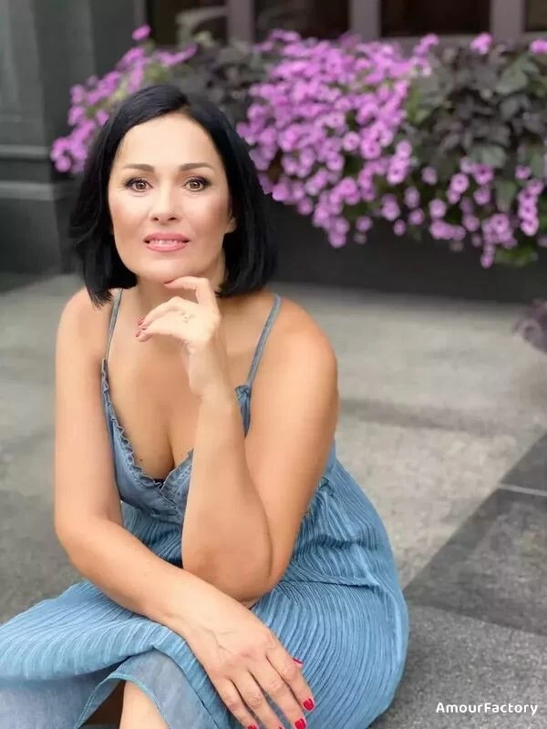 Irina Profile image 2