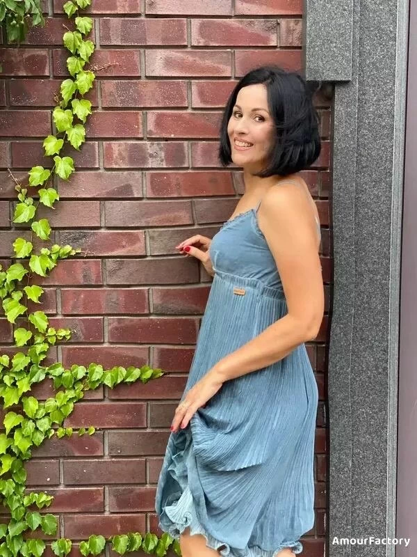 Irina Profile image 3