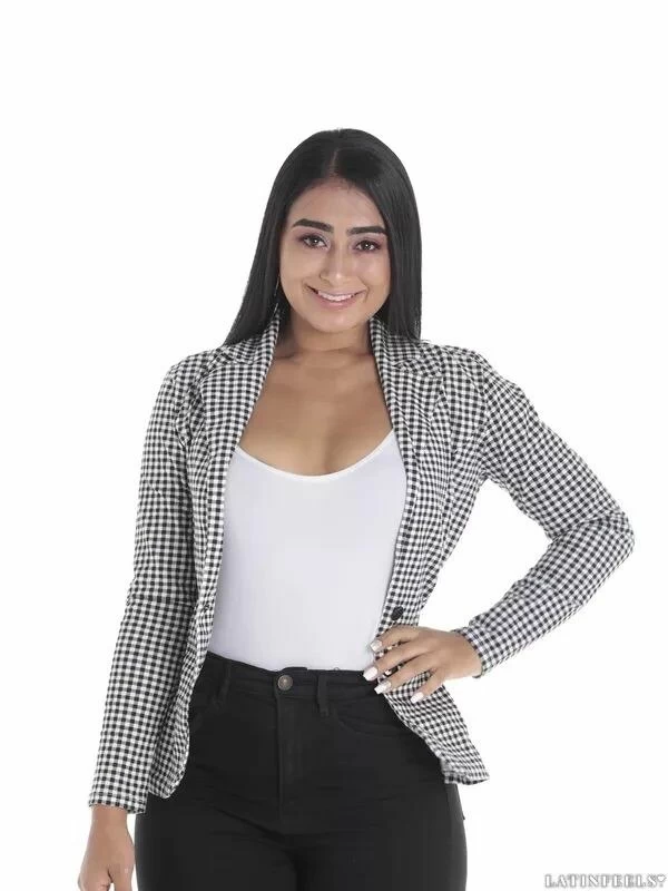 Cecilia Profile image 1