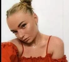 Roza Profile image 1