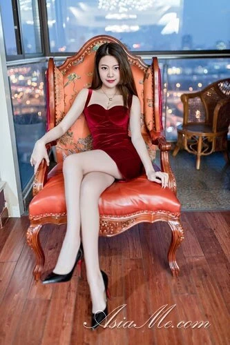 Mina Profile image 2