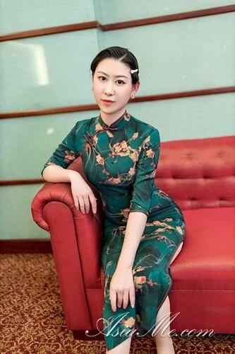 Lynn Profile image 3