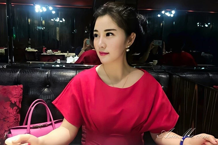 Huan Profile image 3