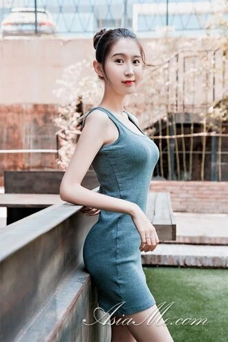 Alisa Profile image 1