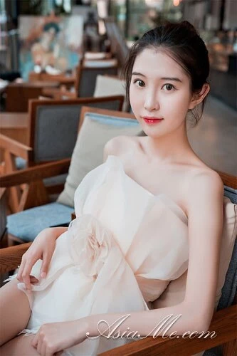 Alisa Profile image 3