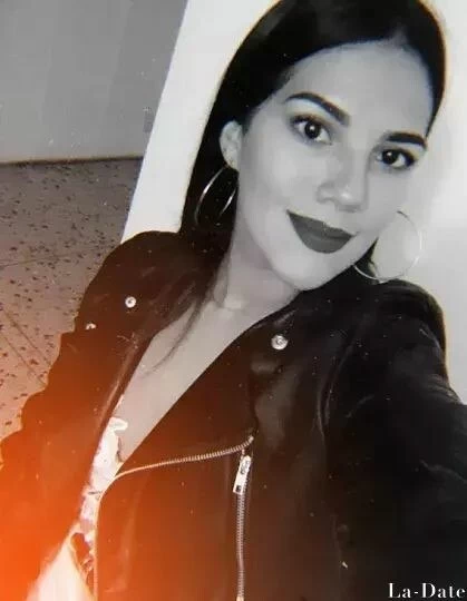 Elena Profile image 5