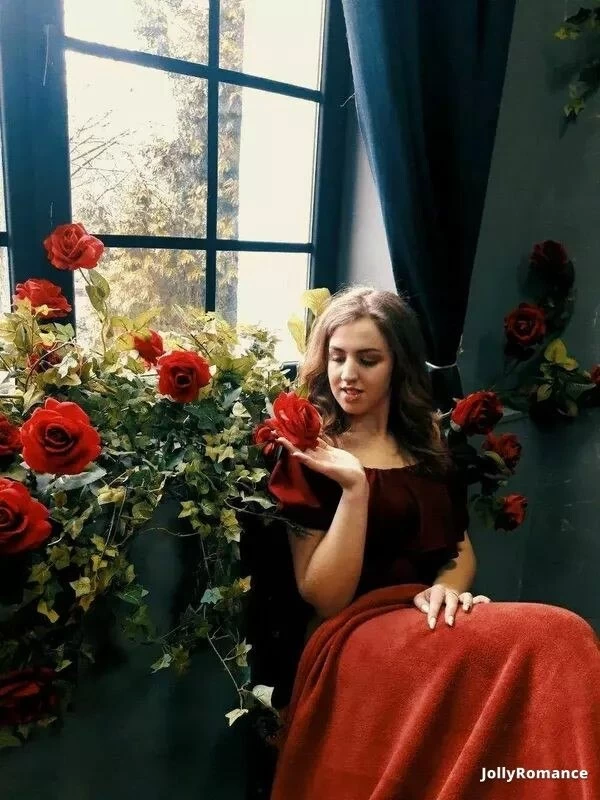 Oksana Profile image 3