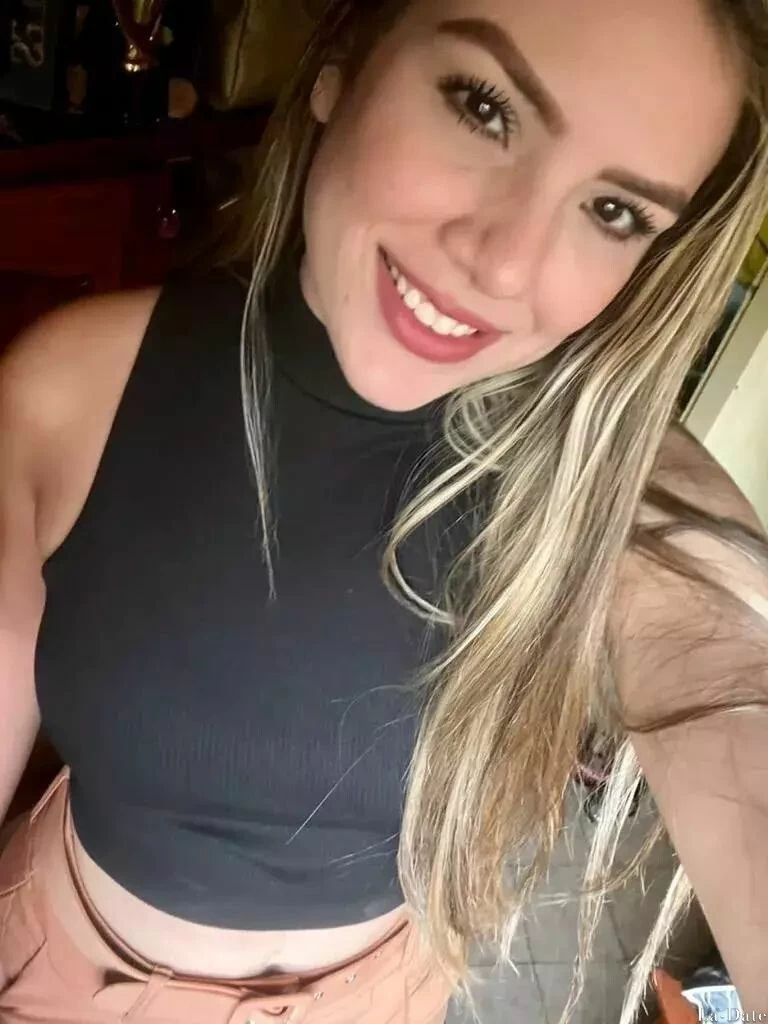 Adriana Profile image 1