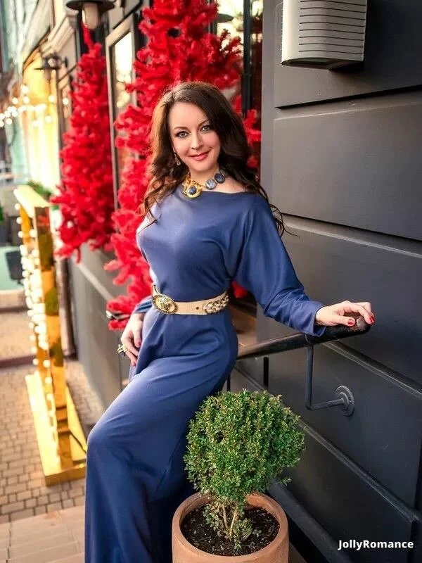 Valeria Profile image 4